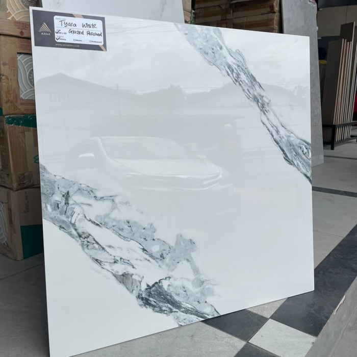 GRANIT 60X60 GLOSSY CARARA / TYARA WHITE ECONOMY - ARNA -