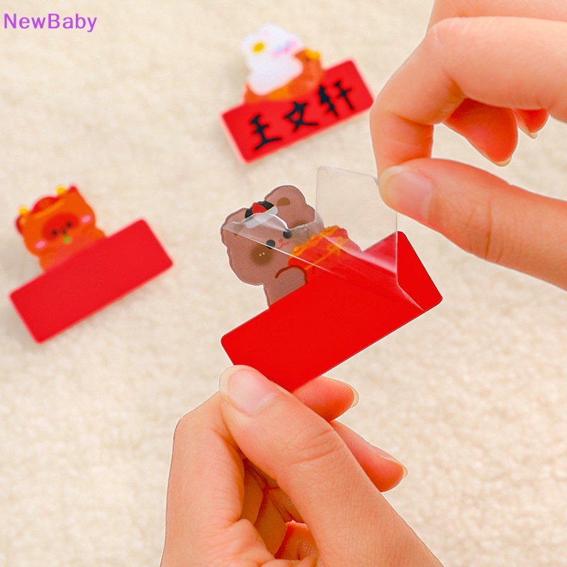 Newbaby Kartun Tulisan Tangan Name Tag Lucu Anak Tk Hewan Bros Name Tag Kelas Siswa Akrilik Lencana Siswa Bros Pin Tas Pakaian Perhiasan ID