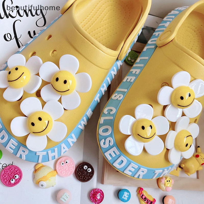 {Cantikrumah} Tombol Sepatu Daisy Smiley Bunga Matahari Gesper Sepatu Gelang Aksesoris Pesona Sepatu.