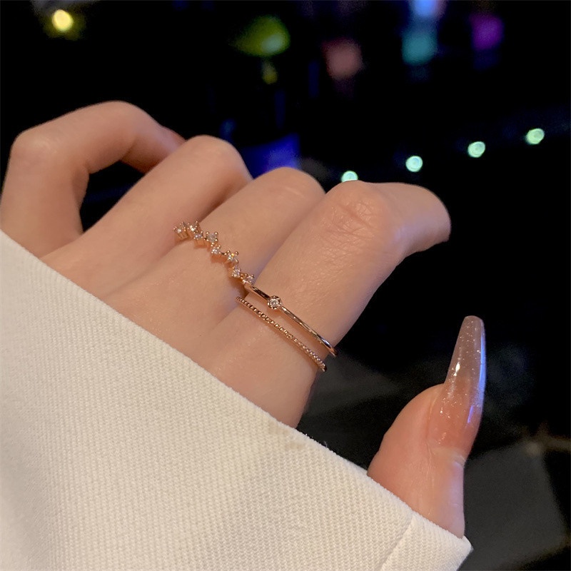 Rose Gold Cincin Perempuan Ins Bermutu Tinggi Indah Bertatahkan Zirkon Sederhana Cincin Hadiah