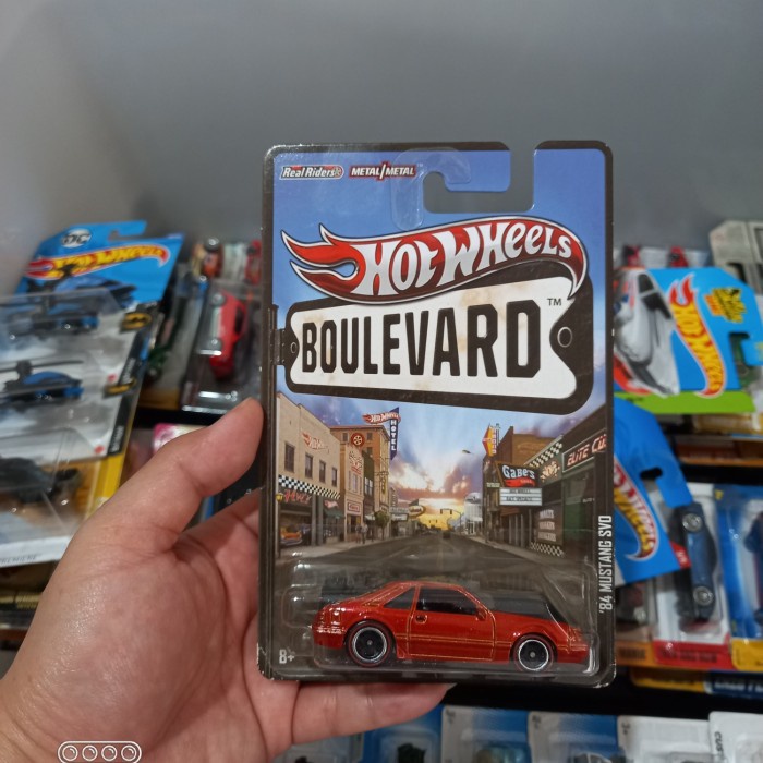 Hotwheels 84 Mustang SVO Boulevard Ban Karet