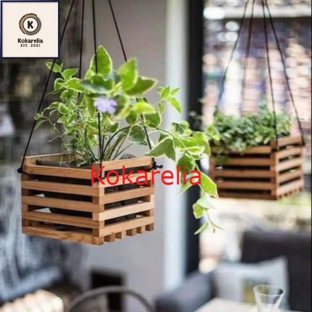POT GANTUNG KAYU