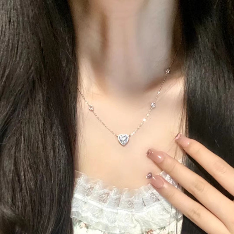 Kalung Geometris Hati Zircon Berlian Imitasi Bahan Alloy Korea Untuk Wanita