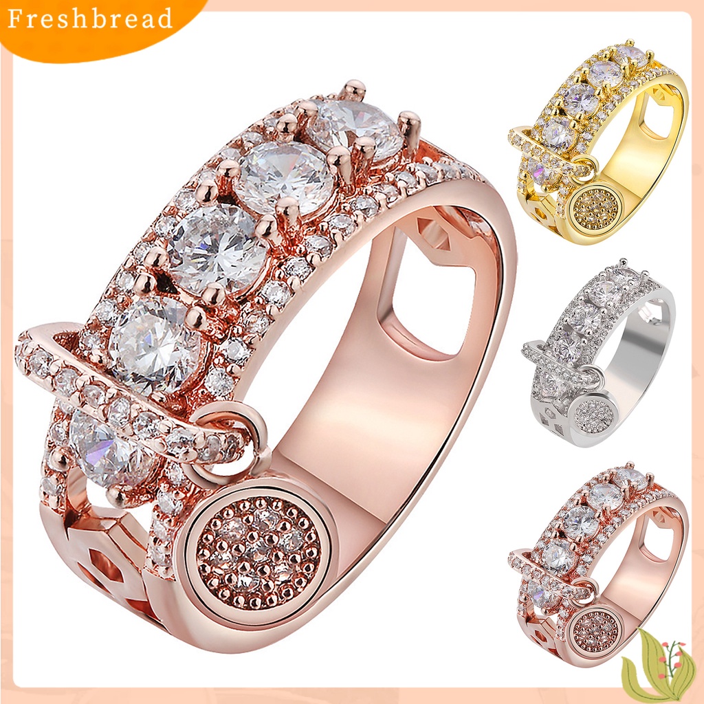 &lt; Freshbread &gt; Cubic Zirconia Wanita Cincin Disc Liontin Alloy Berongga Lebar Cincin Kawin Perhiasan Fashion