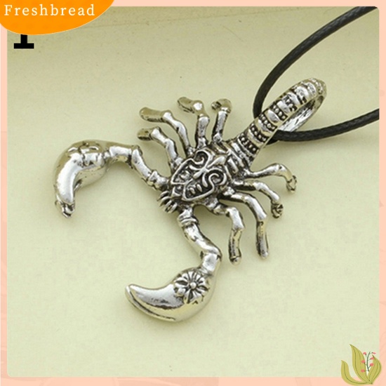 {In Stock} Kalung Pendek Pria Punk Vintage Ukir Scorpion Liontin Tali Kulit Imitasi