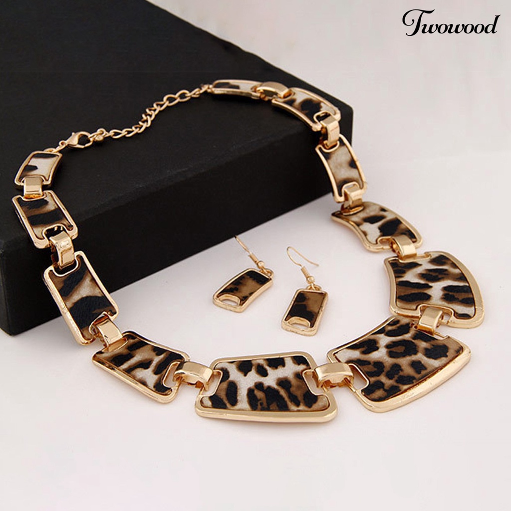 Twowood 1set Statement Kalung Berlebihan Besar Mewah Elegan Retro Leopard Wanita Kait Anting Kit Fashion Perhiasan