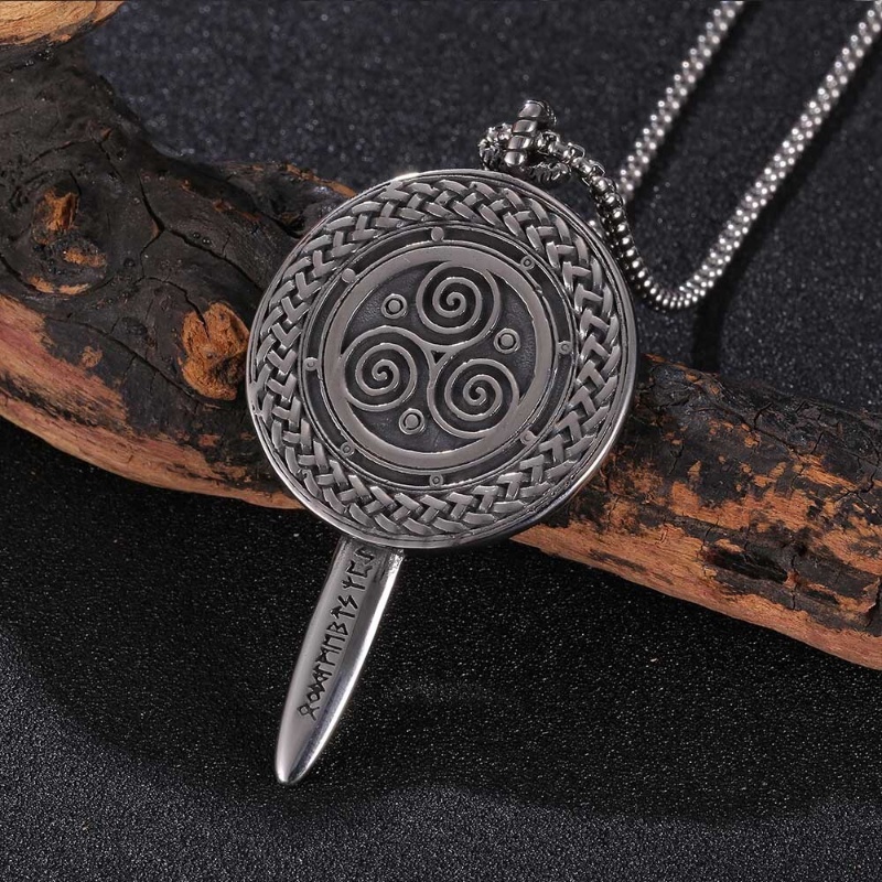 [X C Kalung] Perak Baru Vintage Viking Warrior Pedang Perisai Baja Titanium Liontin Punk Hip Hop Stainless Steel Kalung Hadiah Pesta Ulang Tahun Untuk Pria Dan Wanita