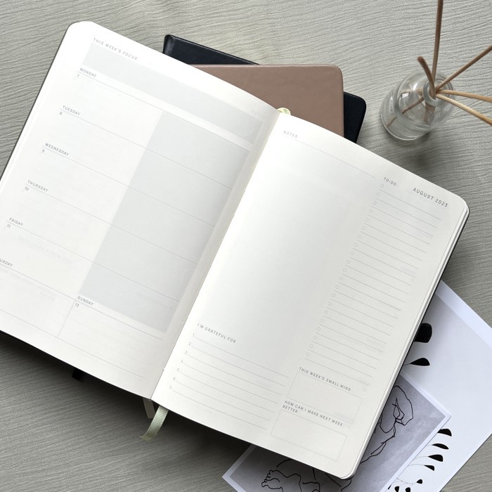 

Plannely Weekly & Monthly Planner 2023 - Calm Lilac, No