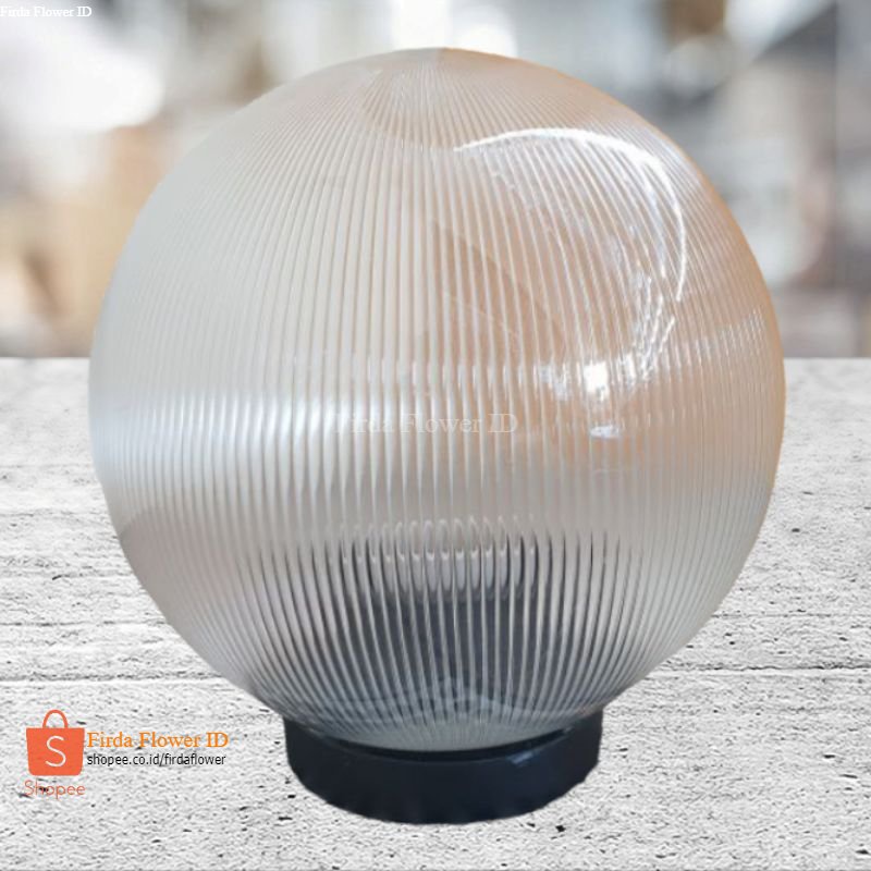 Kap Lampu taman outdoor bulat bening meval 8 inch 20 cm