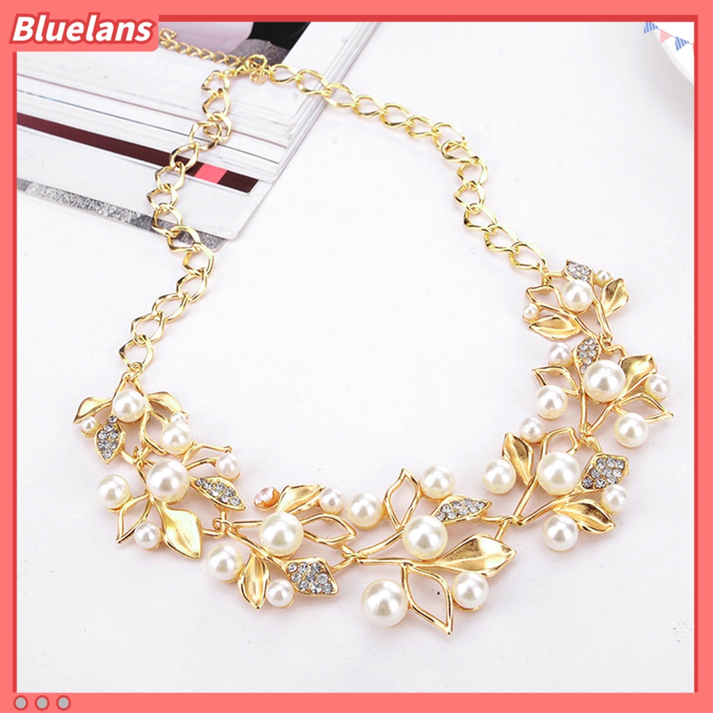 [BLS] 1set Kalung Pengantin Mempesona Berlian Imitasi Berongga Daun Splicing Elegan Mulia Mengkilap Tinggi Mutiara Imitasi Stud Earrings Kit Pernikahan Perhiasan