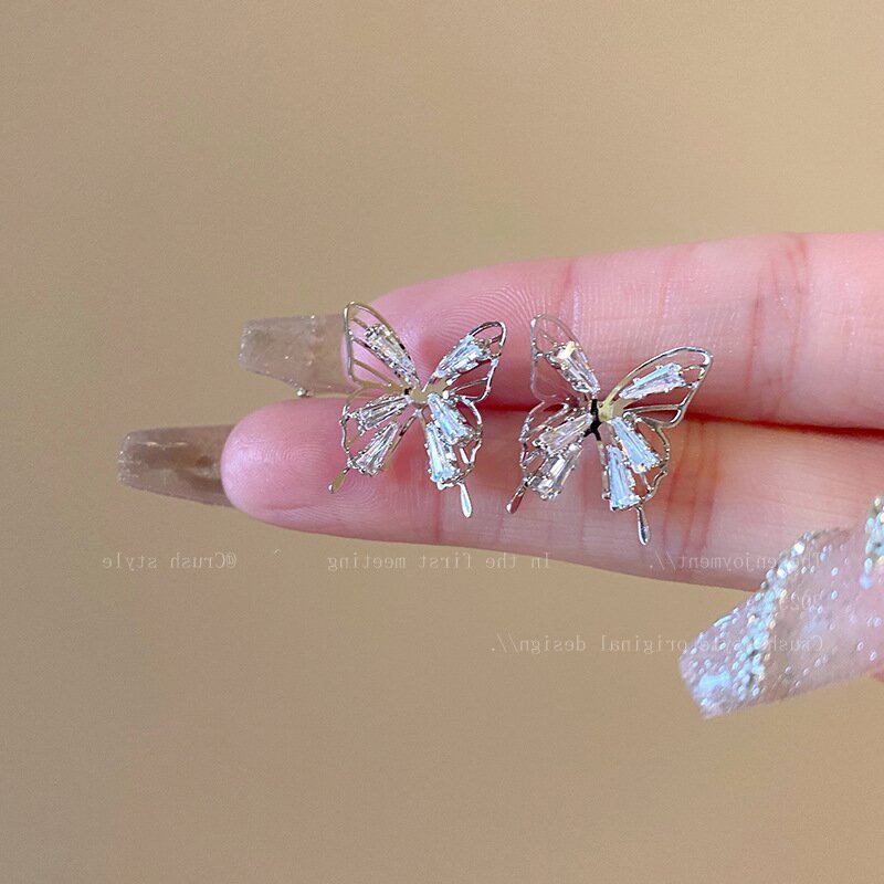 Anting Kupu-Kupu Fashion Zircon Alloy Untuk Wanita