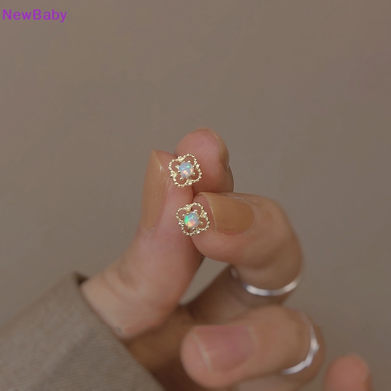 Ewbaby dessylower stud earrings perempuan mini minimalis niche desain berongga batu bulan anting bunga kecil earrings dalika