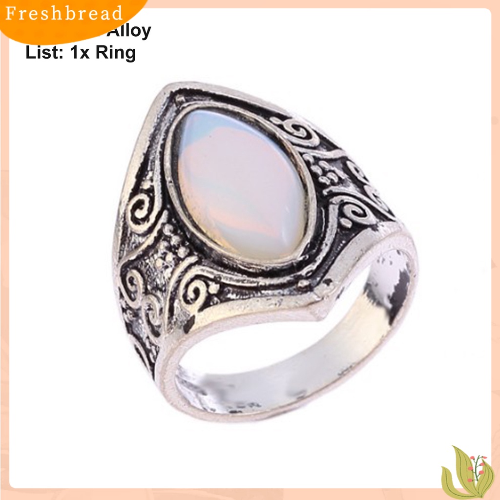 &lt; Freshbread &gt; Pola Unik Punk Retro Cincin Good-looking Vintage Besar Oval Faux Moonstone Ring Aksesoris Perhiasan