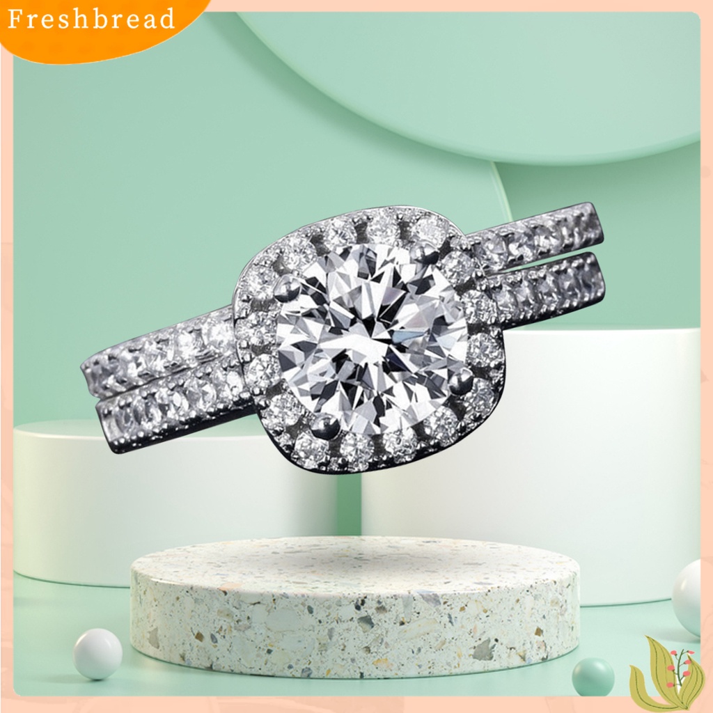 &lt; Freshbread &gt; 1pasang Cincin Couple Geometris Persegi Berlian Imitasi Perhiasan Cincin Kilau Terang Indah Untuk Pernikahan