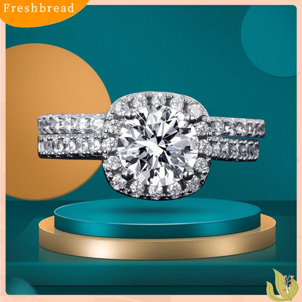 &lt; Freshbread &gt; 1pasang Cincin Couple Geometris Persegi Berlian Imitasi Perhiasan Cincin Kilau Terang Indah Untuk Pernikahan