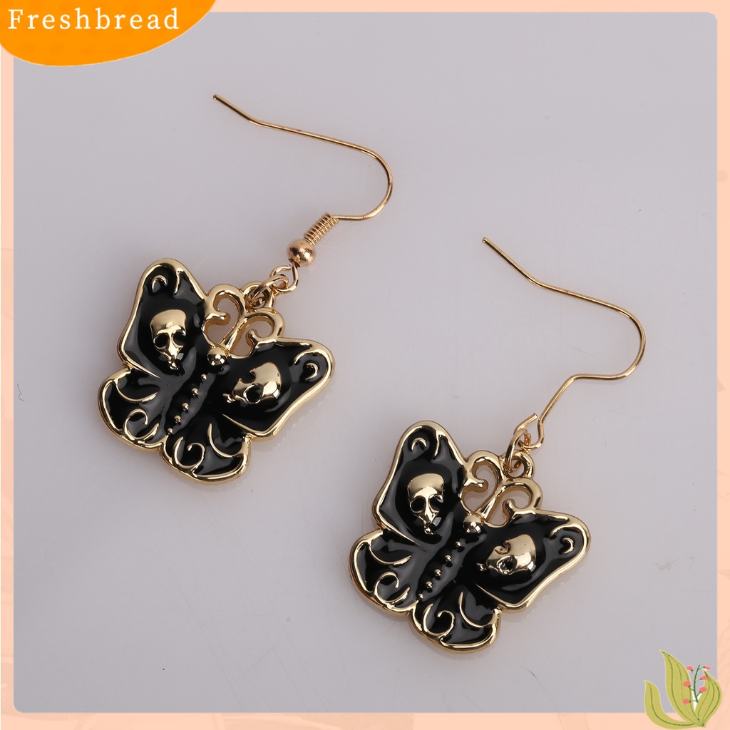 &lt; Freshbread &gt; 1pasang Anting Halloween Warna Kontras Telinga Hias Anti Karat Gaya Gelap Motif Tengkorak Bentuk Kupu-Kupu Anting Kait