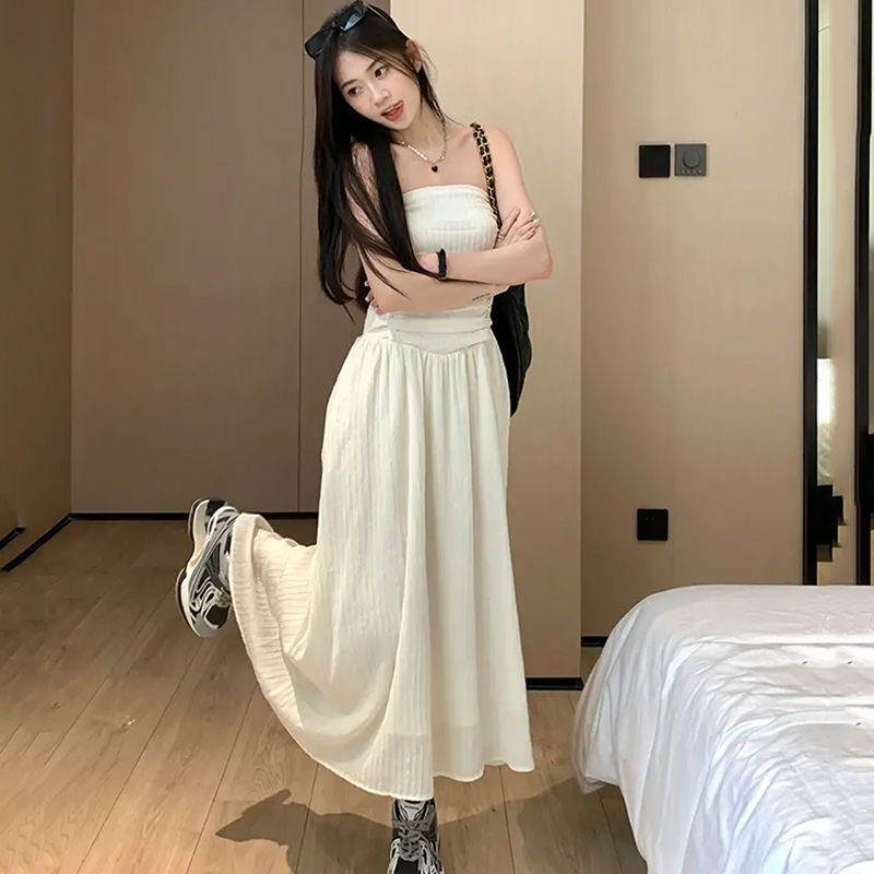 Red High-end tube top dress wanita musim panas baru ceruk Prancis lembut pinggang rok temperamen mid-length pelangsing