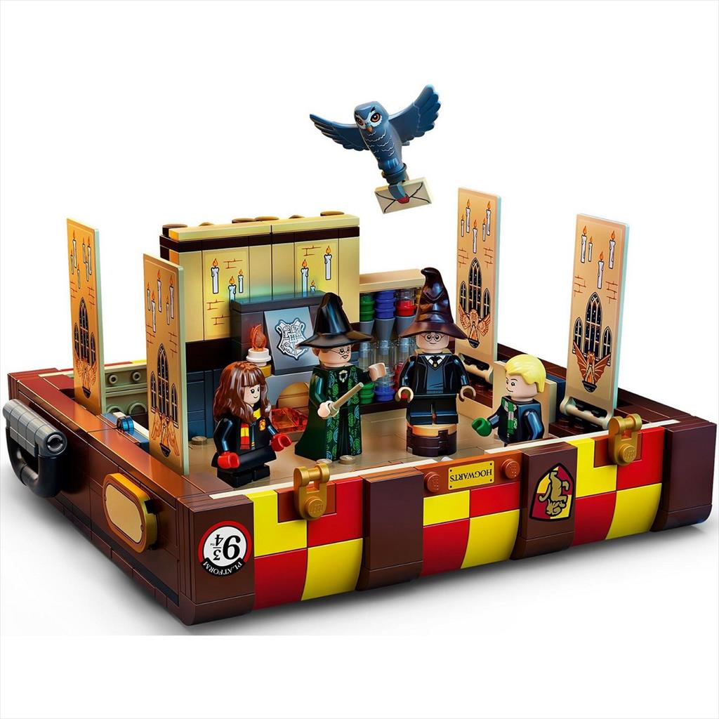 LEGO Harry Potter 76399 Hogwarts Magical Trunk