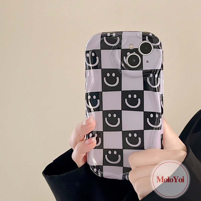 Casing 3D Wavy Curved Edge Checkerboard Cute Smile Kompatibel Untuk iPhone 7Plus 8Plus 11 14 12 13 Pro Max XR X 7 8 6s 6 Plus XS Max SE 2020 Kartun Smiley Lembut Shockproof Glossy Cover