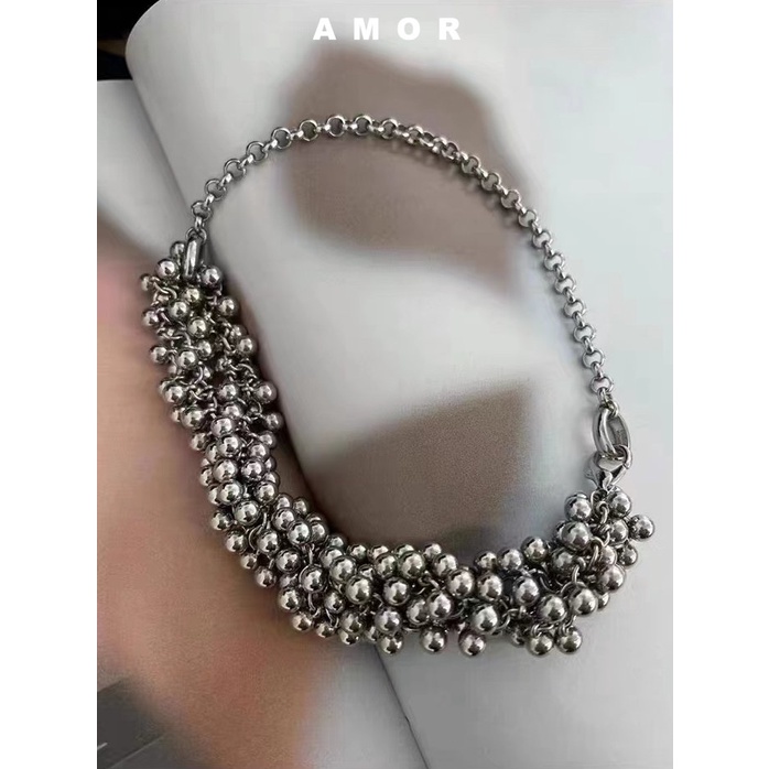 Kalung choker Bola Logam Rantai Ganda