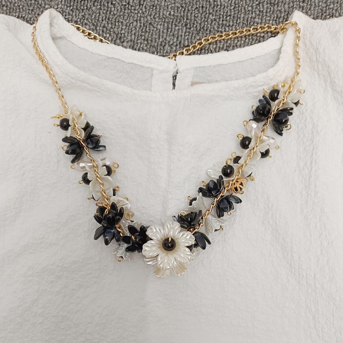 Kalung Panjang Kalung Beads Manik - Manik Mutiara Bunga Kristal - Putih