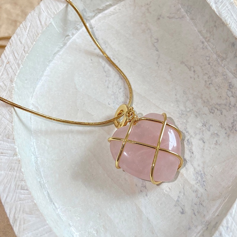 Kalung Kristal Rose Quartz Opal Batu Berbentuk Hati Liontin Kalung Perhiasan Fashion Lucu