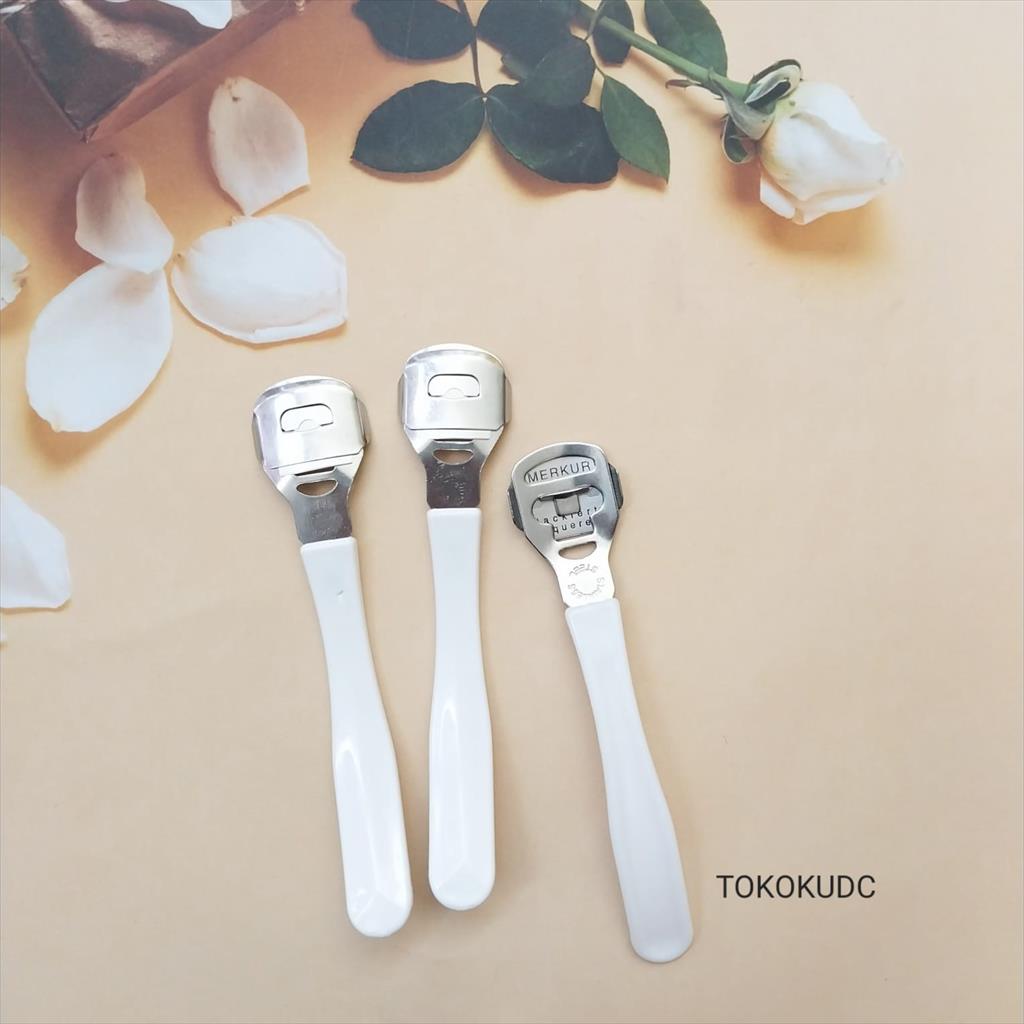 CRODA CORN CUTTER &amp; REFILL PEMBERSIH MATA IKAN