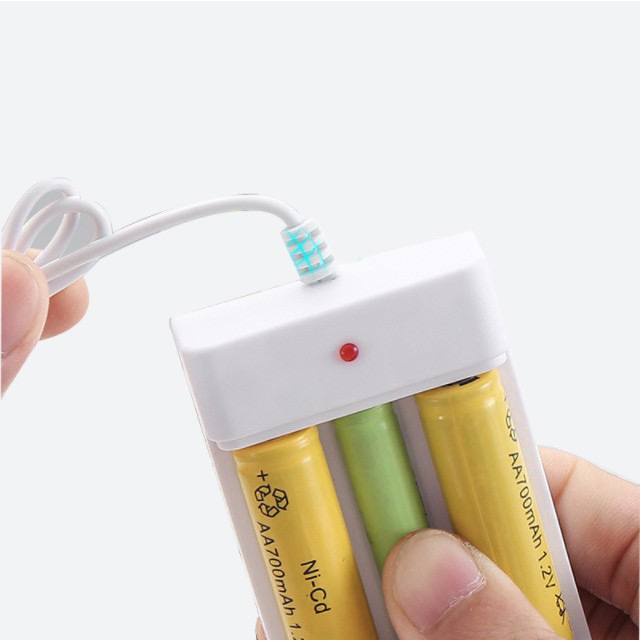 TGM - CHARGER BATRE AA / AAA 3 SLOT / ALAT CAS BATERAI A2 A3 CHARGER BATRE USB