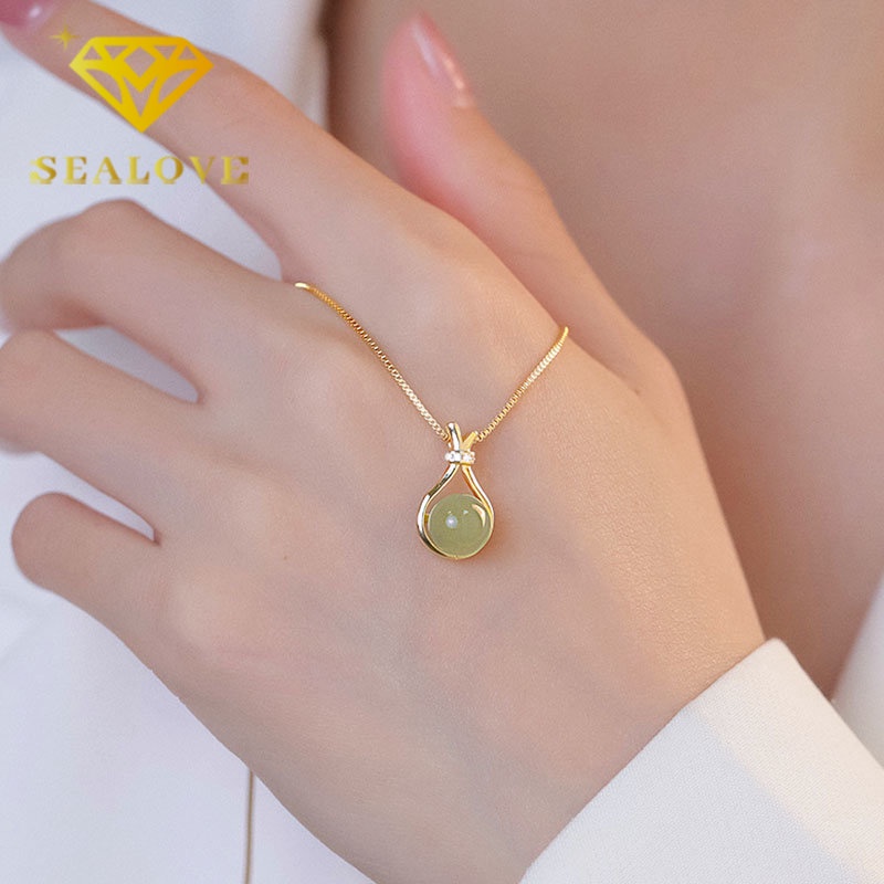 Kalung Titanium Wanita Giok Hetian Tas Keberuntungan Emas 18K Anti Karat Aesthetic Cantik Fashion Aksesoris Perhiasan