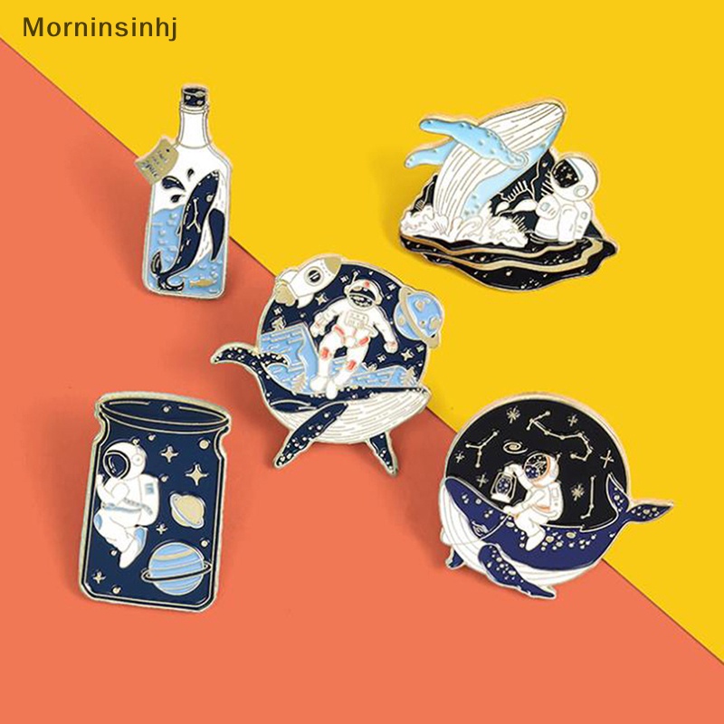 Mornin 1PC Pin Enamel Astronot Dan Paus Adventure Ocean Botol Bros Tas Kerah Pin id