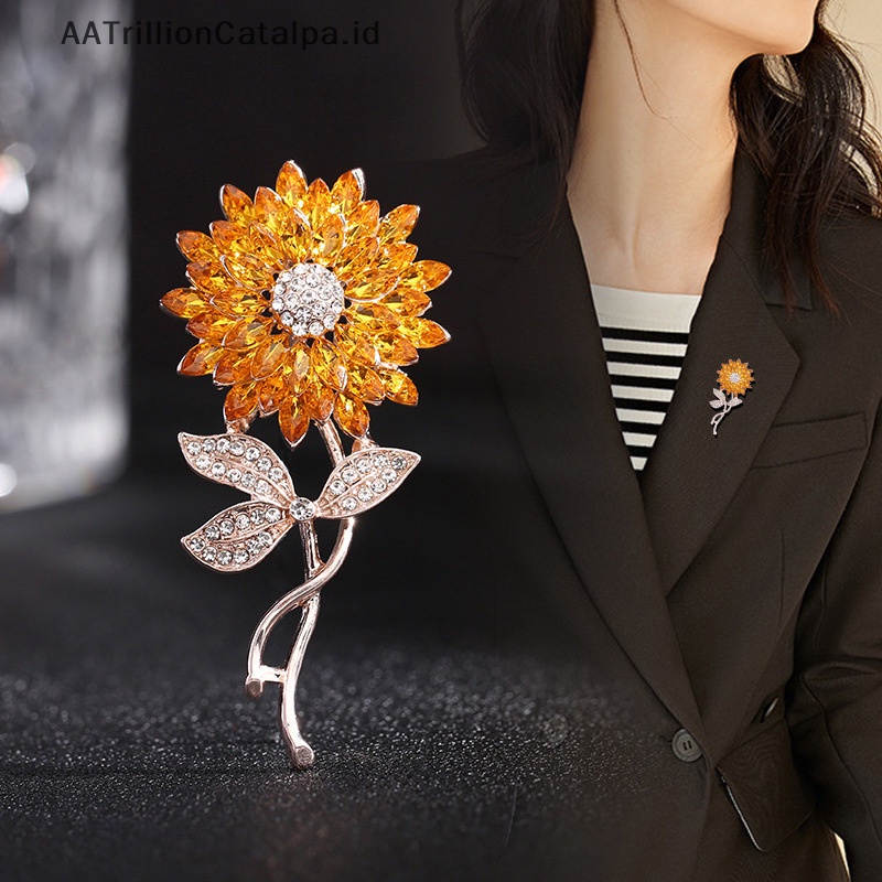 Kalilarillion syalatalpa kalilaashion sukethinestone -motifunflower kalilarooches kalilain suketor galihomen galihlothing suketoat ewelry suketarty nayahccessory nayah