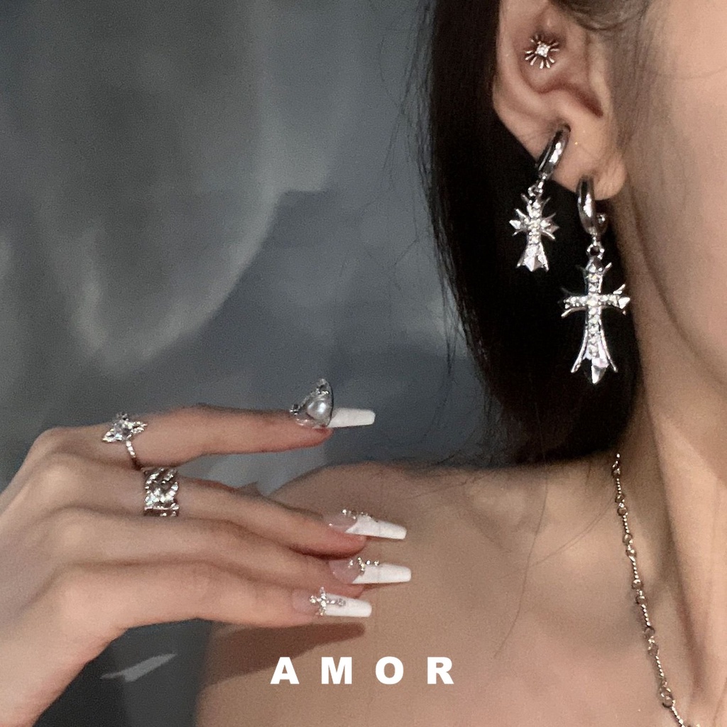 Chrome Hati Punk Fashion Anting-Anting Perempuan Micro-set Berlian Anting-Anting Ganda cross Niche Desain Rasa Canggih Anting-Anting Asimetris