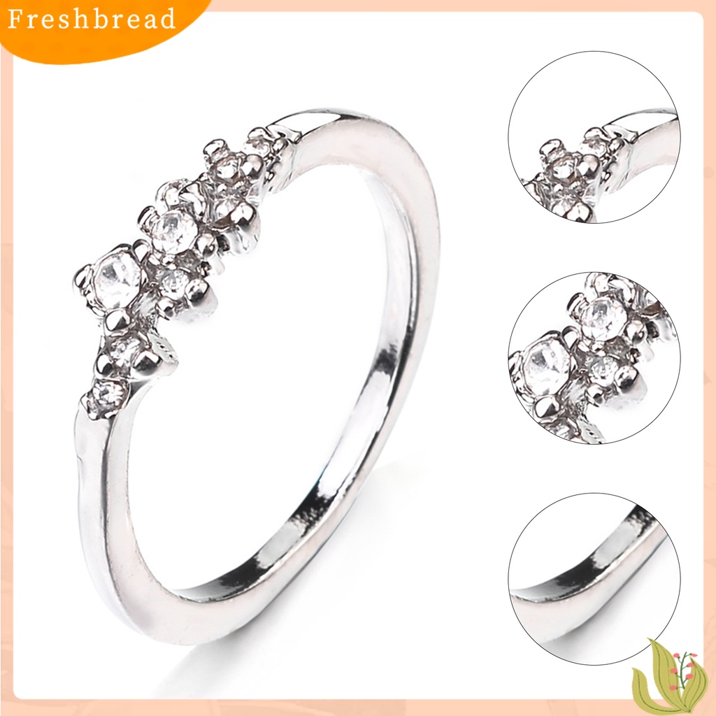 &lt; Freshbread &gt; Wanita Cincin9 Berlian Imitasi Geometris Perhiasan Manis Fashion Penampilan Cincin Jari Untuk Pernikahan