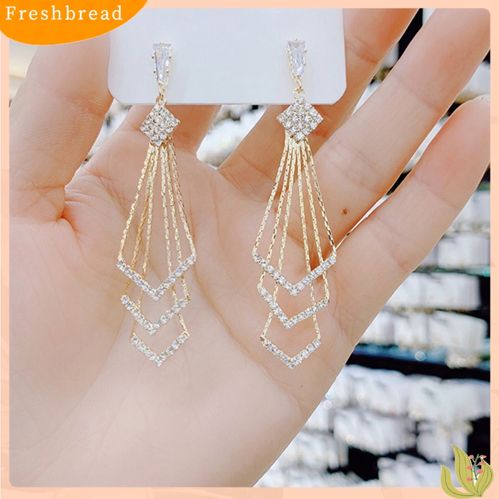 &lt; Freshbread &gt; Wanita Drop Earrings Tiga Lapis Berlian Imitasi Mengkilap Bentuk Belah Ketupat Anting Gantung Aksesori Perempuan