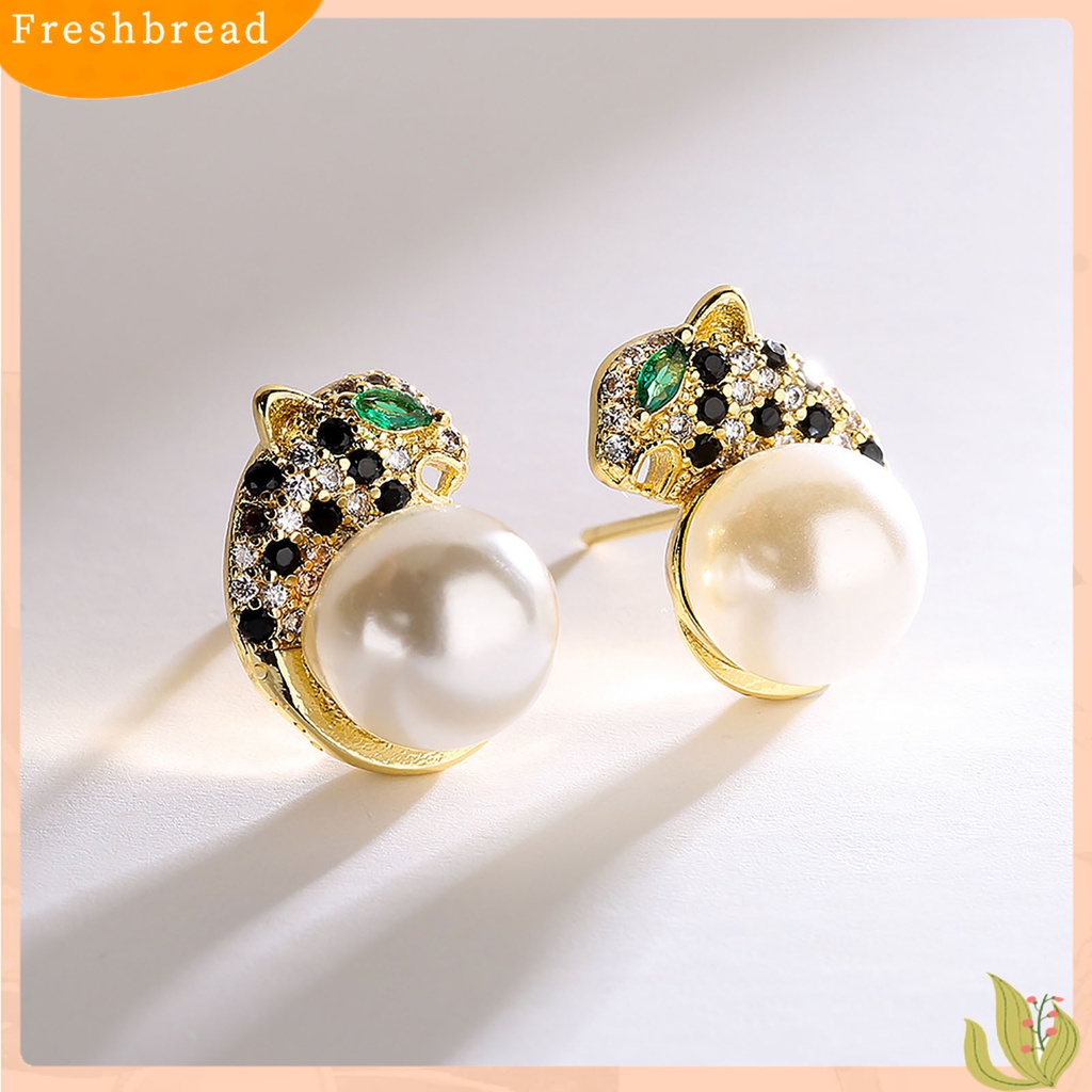 &lt; Freshbread &gt; 2Pcs Ear Studs Sparkling Anti-Oksidasi Tahan Luntur Mengkilap Mengkilap Berkilau Gaya Euro-Amerika Zirkon Emas Leopard Stud Earrings Lady Supply