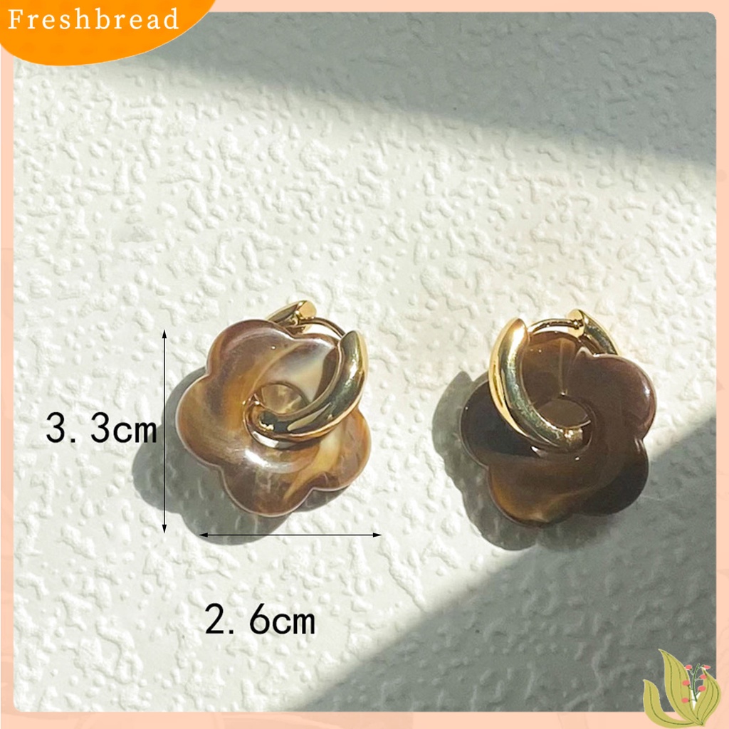 &lt; Freshbread &gt; 1pasang Anting Wanita Bentuk Bunga Resin Indah Halus Berongga Keluar Anting Perhiasan Aksesoris