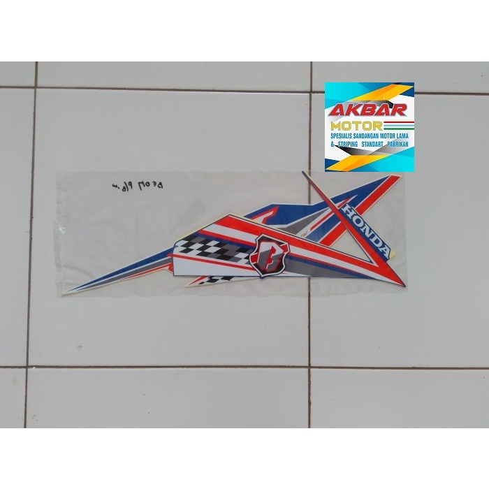 Striping Sticker lis Beat FI ESP 2018 Putih Biru Original