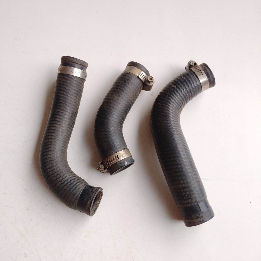 SELANG RADIATOR NINJA 250FI Z250 FI 250 KARBU ORIGINAL COPOTAN SELANG RADIATOR NINJA 250 FI KARBU