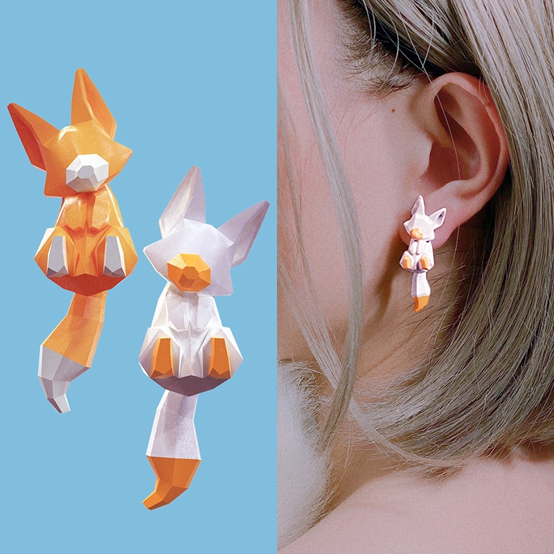 Fun Cute Fox Desain Niche Kartun Asimetris Anting Kreatif Unik