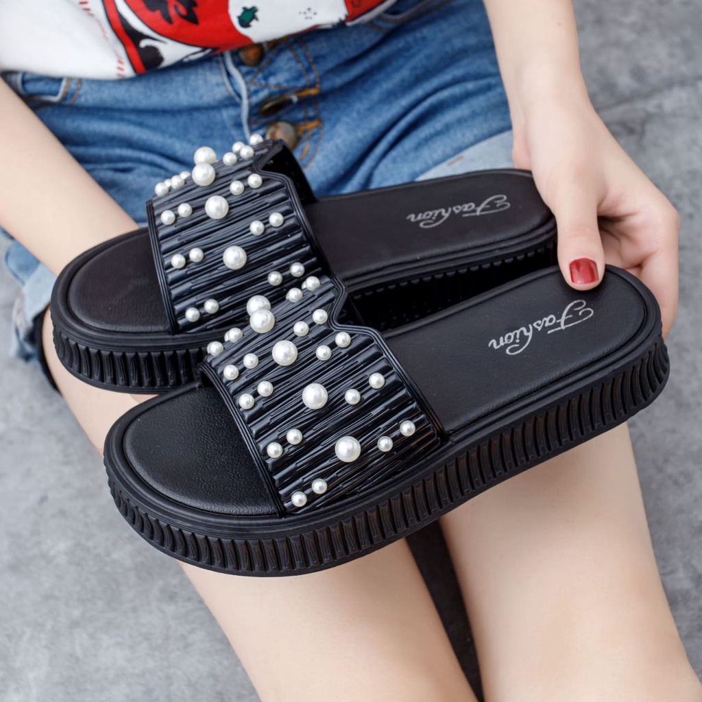 GROSIRTAS TG1715 Sandal Wedges Wanita Slipper Garis Mutiara Import Anti Slip mpuk Trend Terbaru