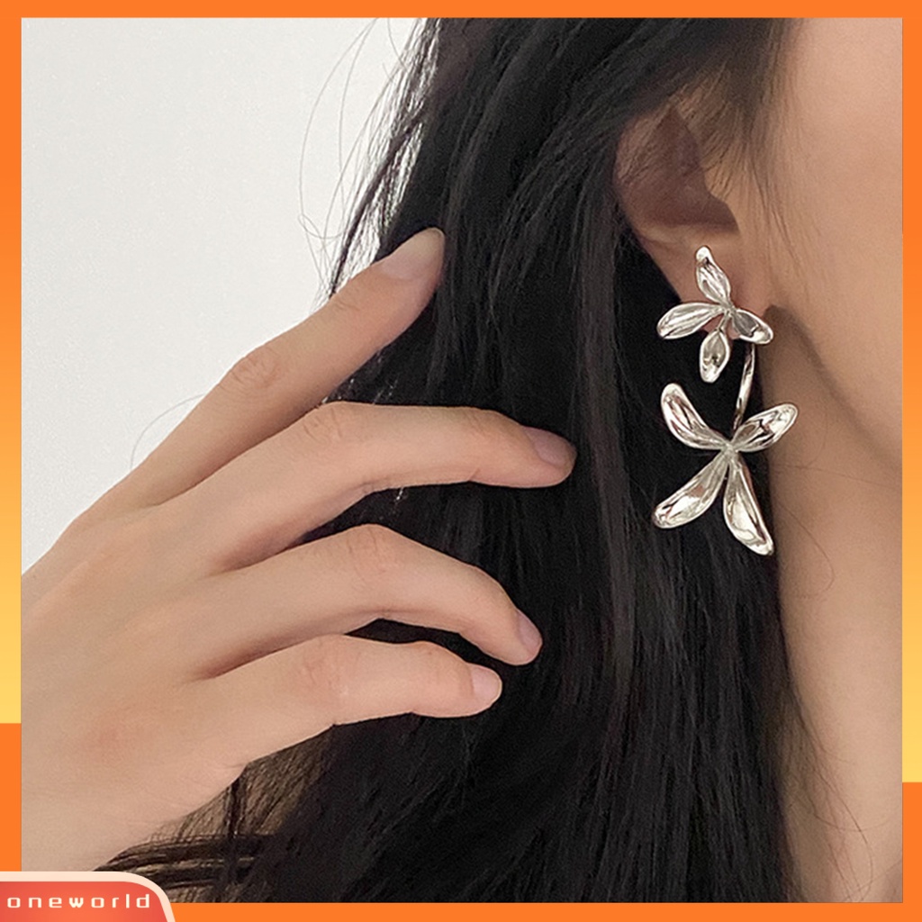 [EONE] 1pasang Ear Studs Elegan Dainty Temperamen Hypoallergenic Electroplating Hadiah Alloy Asimetris Bunga Wanita Anting Fashion Perhiasan