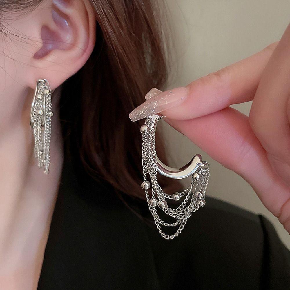 Needway   Wanita Anting Bentuk C Indah Retro Vintage Trendi Rumbai Rantai Niche Desain Multi Layer Alloy Gaya Korea Earrings