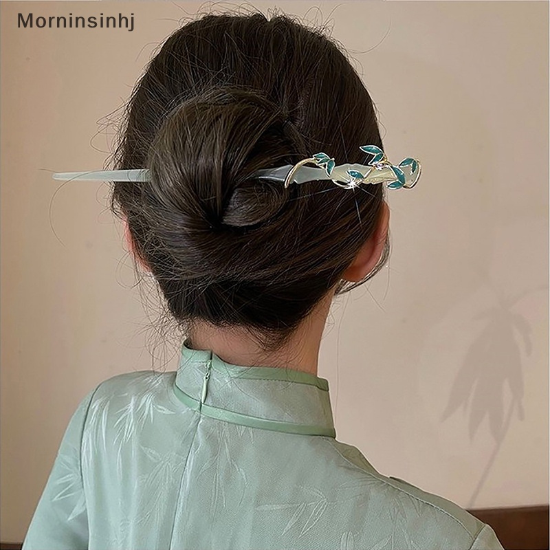 Mornin Korea Cina Hanfu Bambu Kristal Jepit Rambut Daun Hair Stick Gadis Hiasan Kepala Zirkon Braided Hair Clip Wanita Elegan Retro Akrilik id