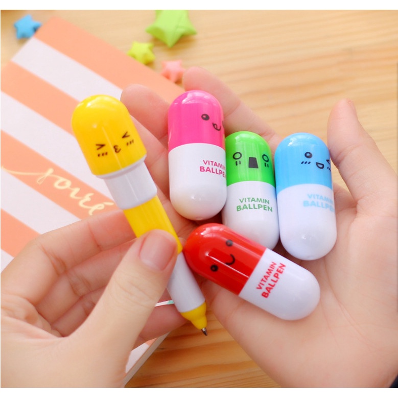 10buah Pil Berbentuk Pulpen Ditarik Bolpen Kartun Lucu Pil Stabilo Pena Wajah Tersenyum Kapsul Pena Perawat Apotek Mini Novelty Ballpoint Pen