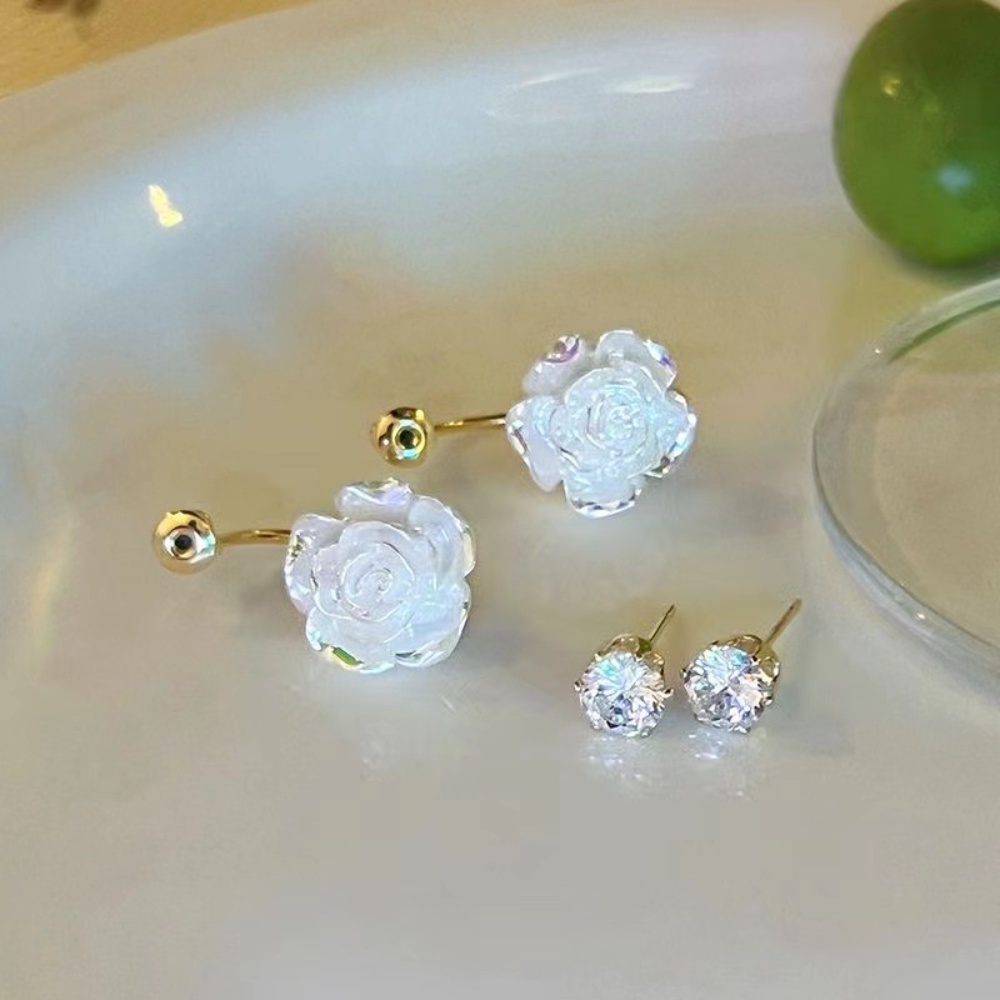 Deartiara Vintage Elegan Anting Mawar Putih Perancis Kecil Harum Camelia Berkilau Anting Berlian Satu Pasang