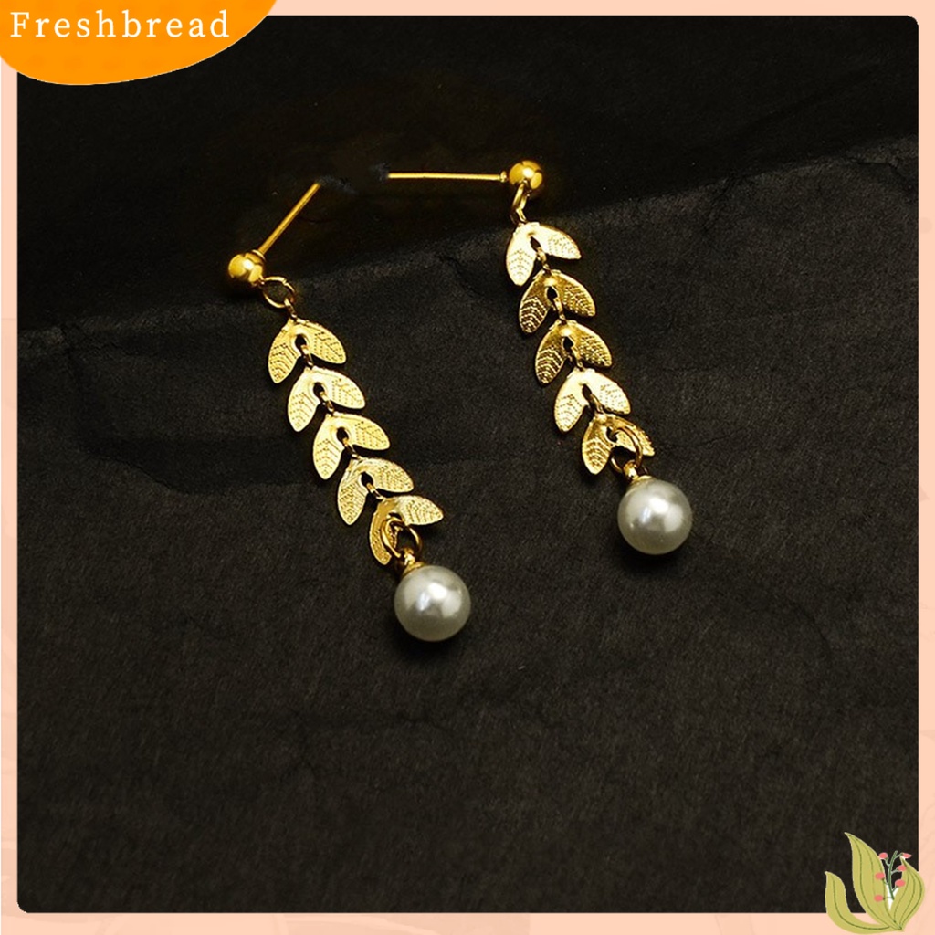 &lt; Freshbread &gt; 1pasang Anting Pejantan Bersinar Mutiara Imitasi Rumbai Desain Geometris Bentuk Reguler Dekorasi Colorfast Lady Elegan Anting Panjang Aksesoris Pakaian