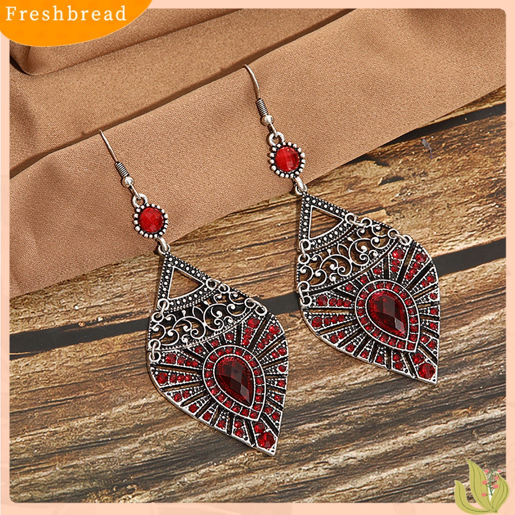 &lt; Freshbread &gt; 1pasang Drop Earrings Gaya Etnik Fashion Perhiasan Alloy Berlubang-out Tetesan Air Wanita Earrings Untuk Tanggal