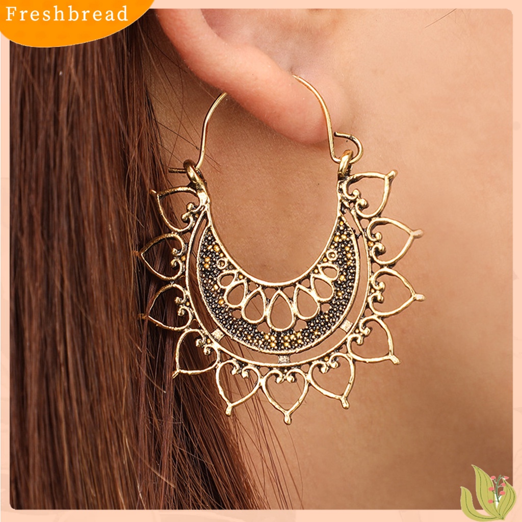 < Freshbread > 1pasang Anting Vintage Multi-Bentuk Alloy Kait Telinga Ukir Halus Untuk Perjamuan
