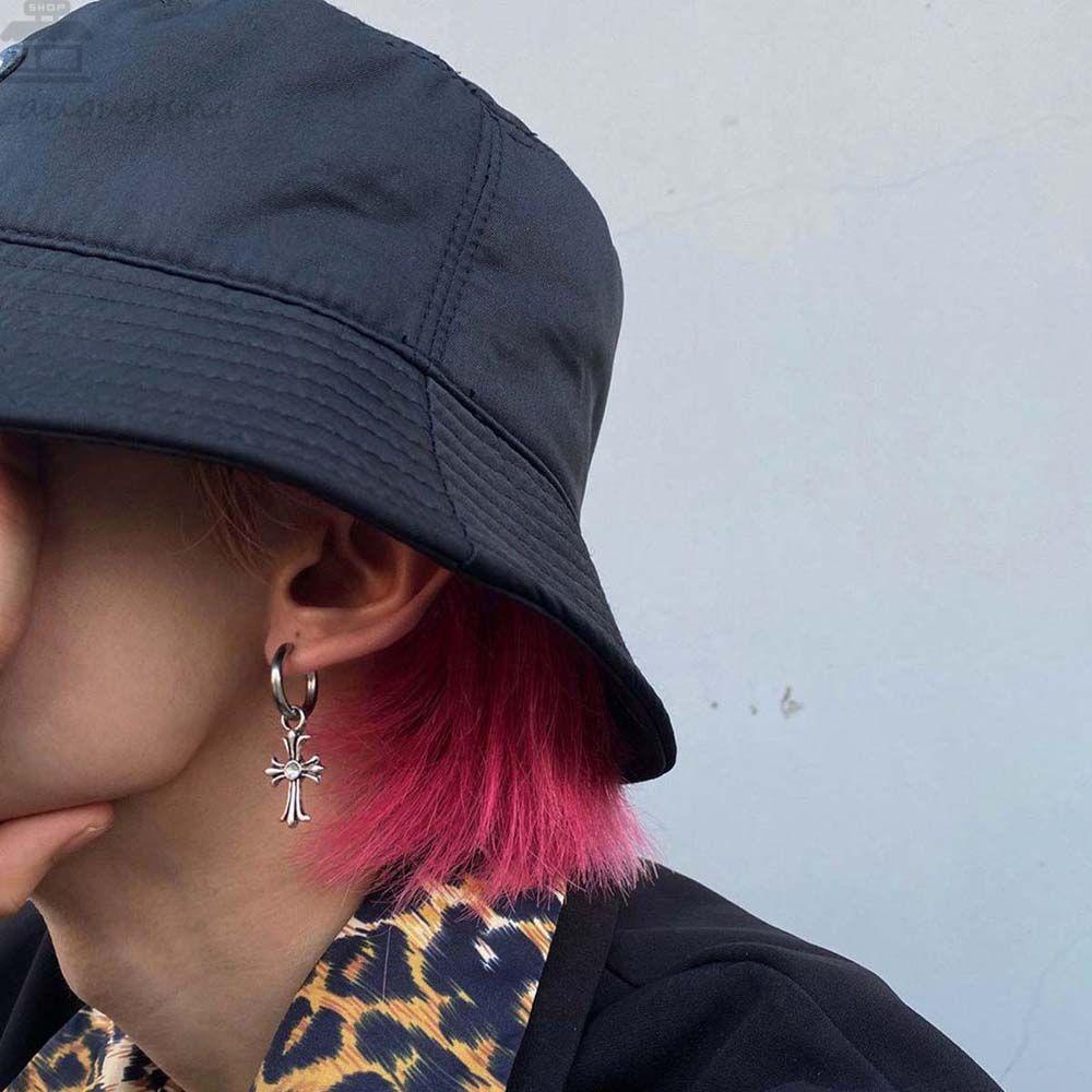 Agustinina Anting Hoop Kepribadian Fashion Punk Hip Pop Wanita Hitam Perak Warna Telinga Gesper Telinga Perhiasan Berlian Imitasi Kristen Tergantung Salib Pendant Earrings