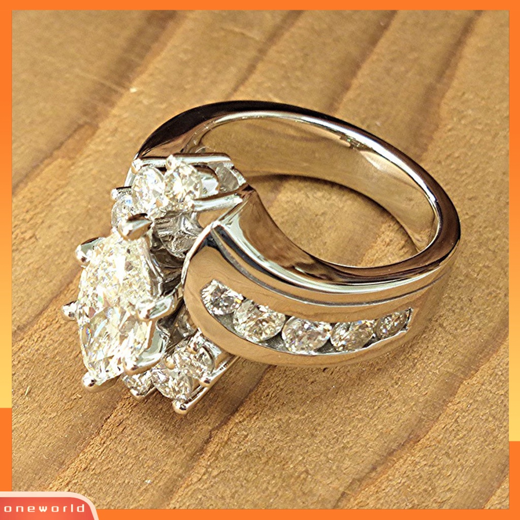 [EONE] Fashion Cincin Sparkling Kreatif Bentuk Shiny Efek Visual Tidak Iritasi Mudah Dipakai Zirkon Hias Bersinar Jari Cincin Wanita Perhiasan Pernikahan Hadiah Ulang Tahun